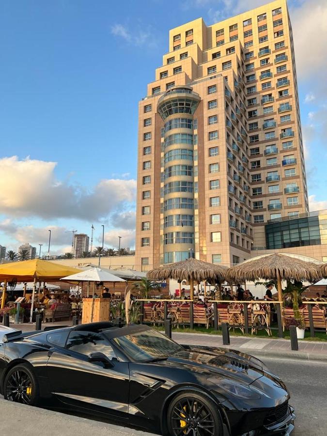 Suite On The Beach Haifa Esterno foto