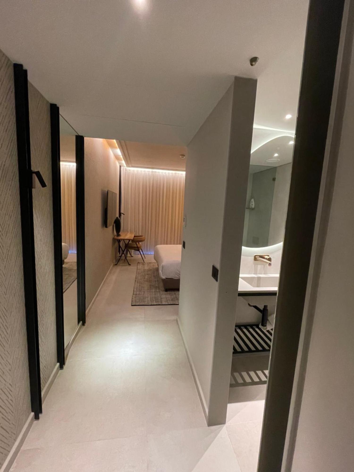 Suite On The Beach Haifa Esterno foto