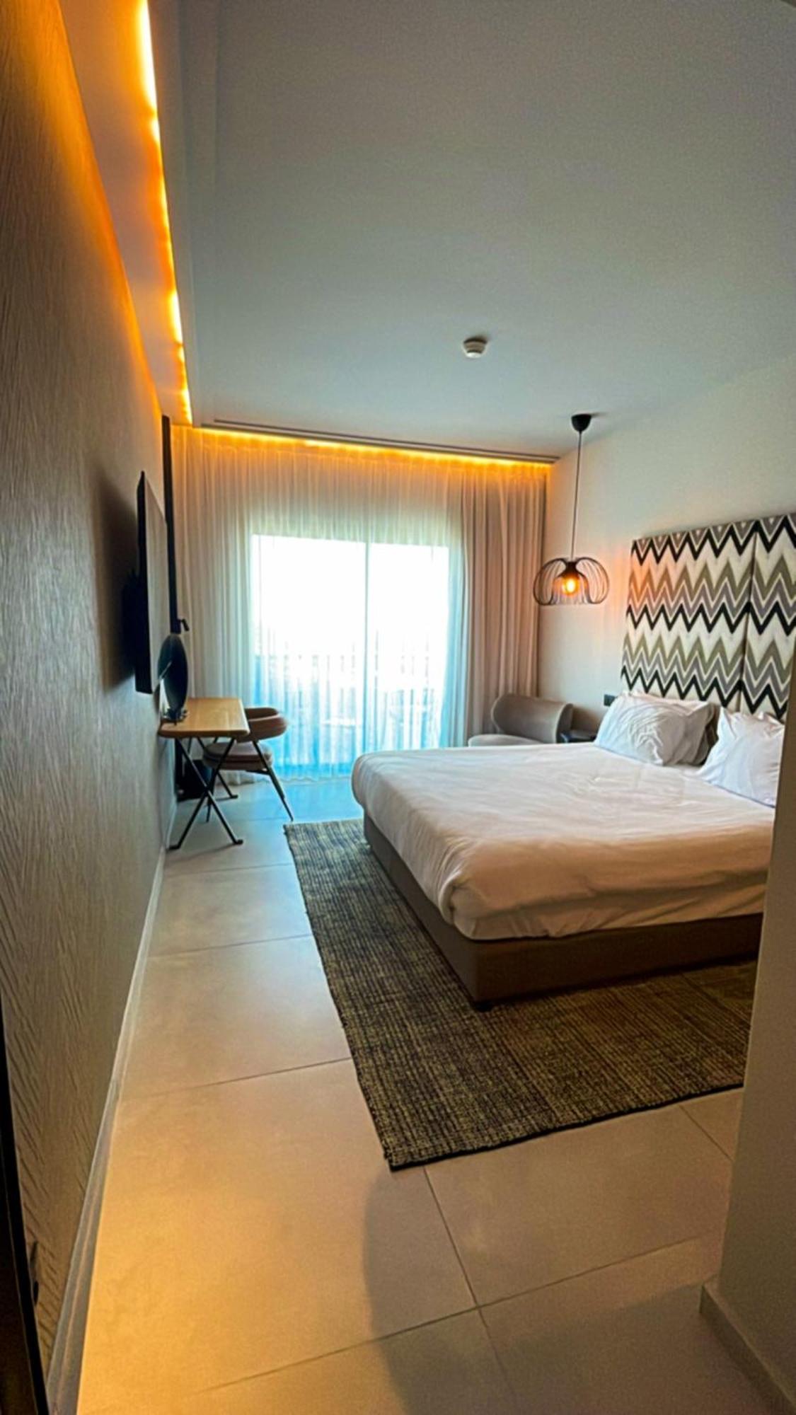 Suite On The Beach Haifa Esterno foto