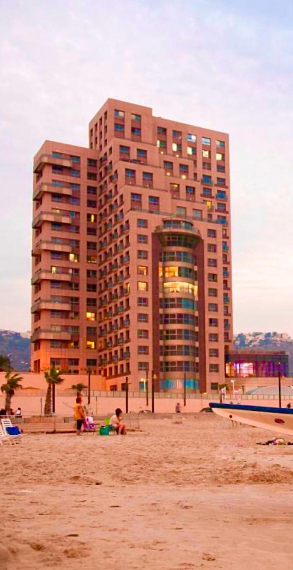 Suite On The Beach Haifa Esterno foto